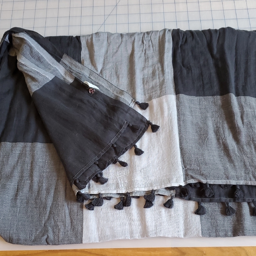 Lululemon Sun To Moon Scarf